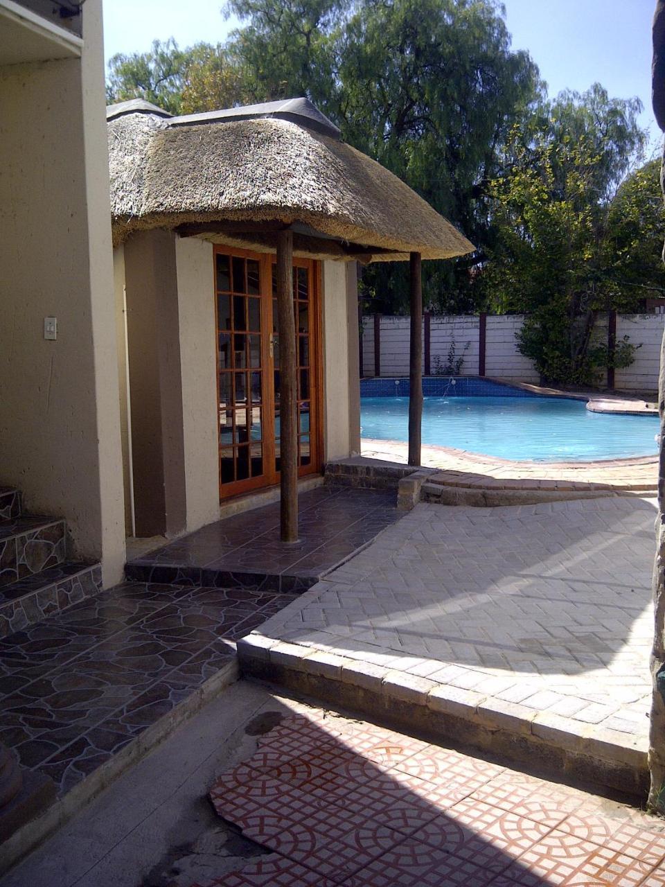 Lekoa Bed & Breakfast Vanderbijlpark Exterior photo